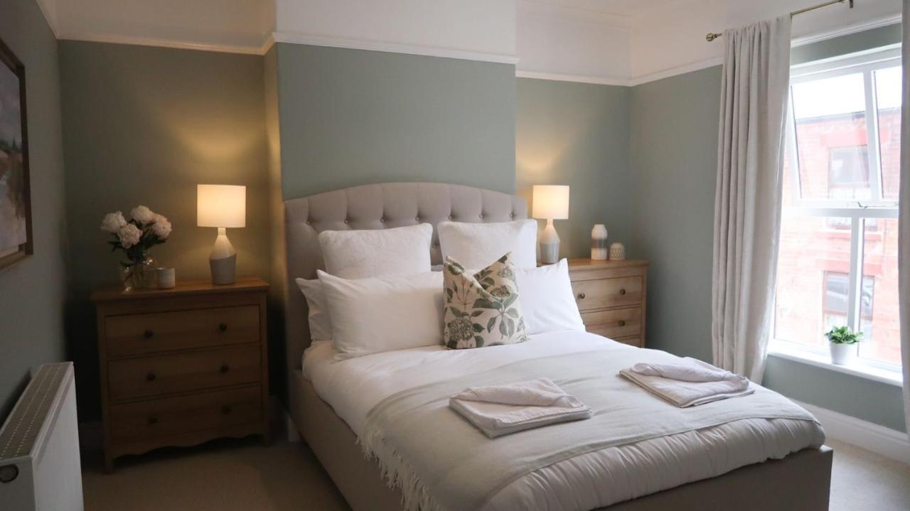 Luxury Living Outside The City Walls - Sleeps Six! Chester Extérieur photo