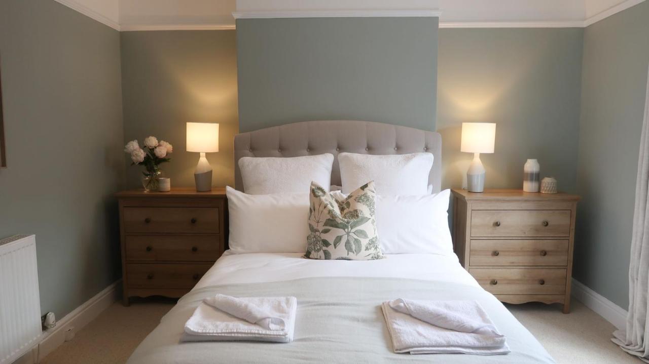Luxury Living Outside The City Walls - Sleeps Six! Chester Extérieur photo