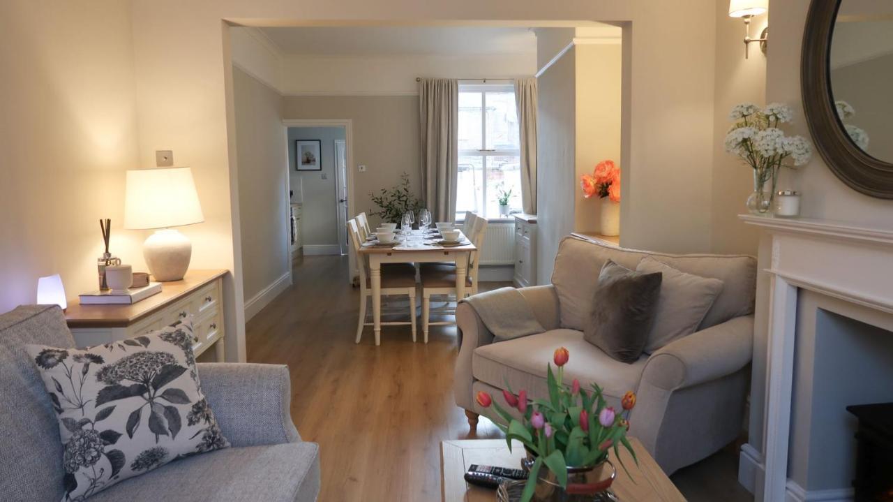 Luxury Living Outside The City Walls - Sleeps Six! Chester Extérieur photo