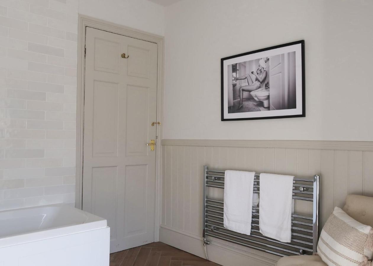 Luxury Living Outside The City Walls - Sleeps Six! Chester Extérieur photo
