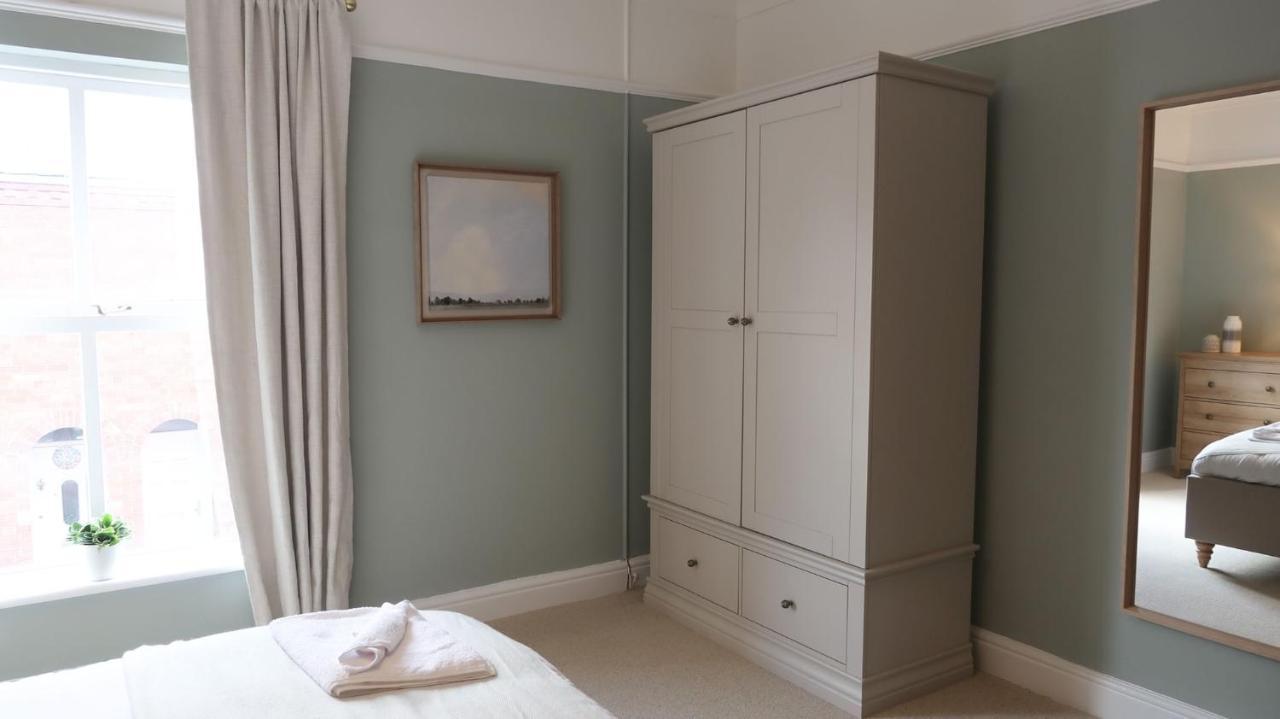 Luxury Living Outside The City Walls - Sleeps Six! Chester Extérieur photo